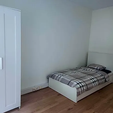 Peaceful In Shared Flat Close To Old Town Pensjonat *