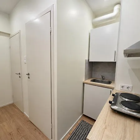 Peaceful In Shared Flat Close To Old Town