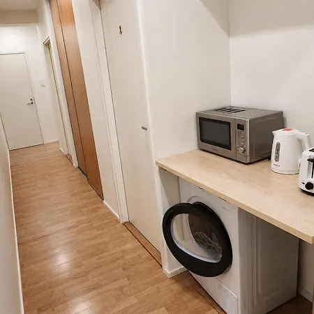 Peaceful In Shared Flat Close To Old Town Affittacamere